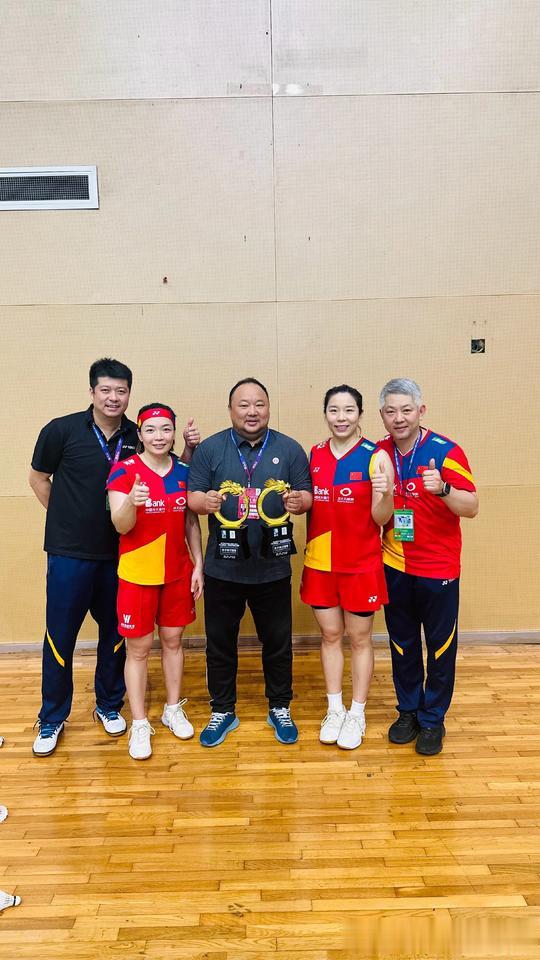 陈清晨：很开心能在中国的主场第三次拿下这个冠军！确实上周开始就一直在咳嗽，到比赛