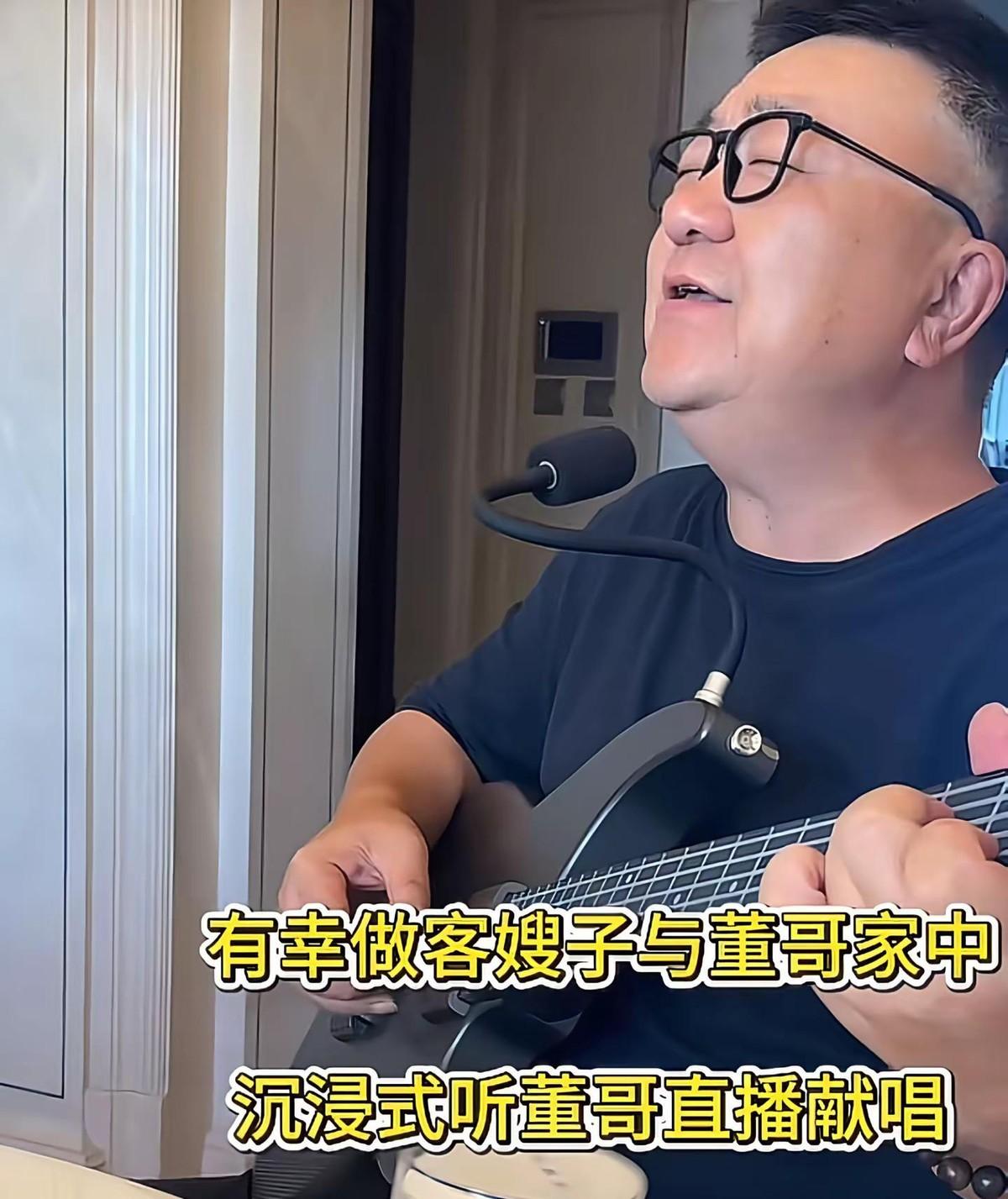 这帮混圈子的老炮儿现在玩得可真通透，直接把饭局变成了“利益互换的现金结算现场”。