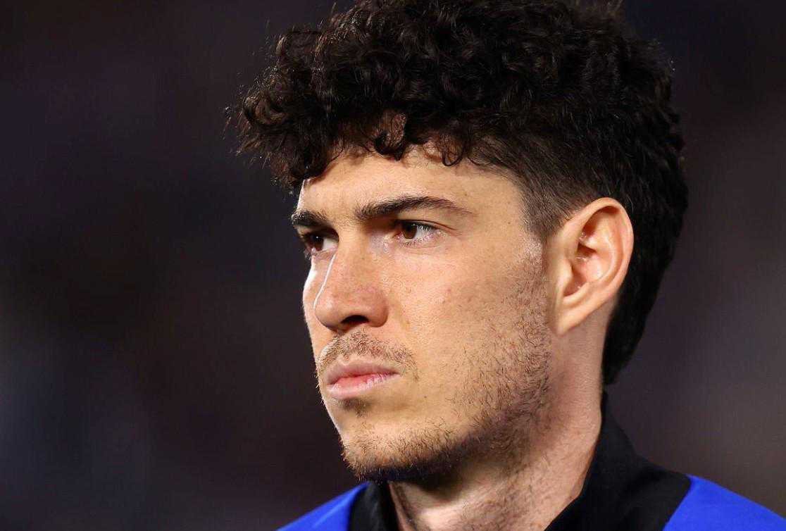 巴斯托尼想去巴萨，但国米不会接受球员+转会费的报价北京时间4月17日，意大利名记