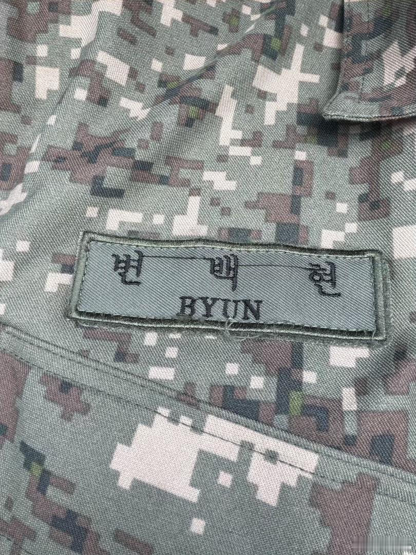 光是看名字就会心动的程度...真有人姓边 就叫边伯贤啊卧槽我不行了 