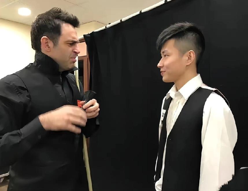 赵心童，以后能否排进斯诺克历史前十？答案是肯定的。
       先来看看历史前