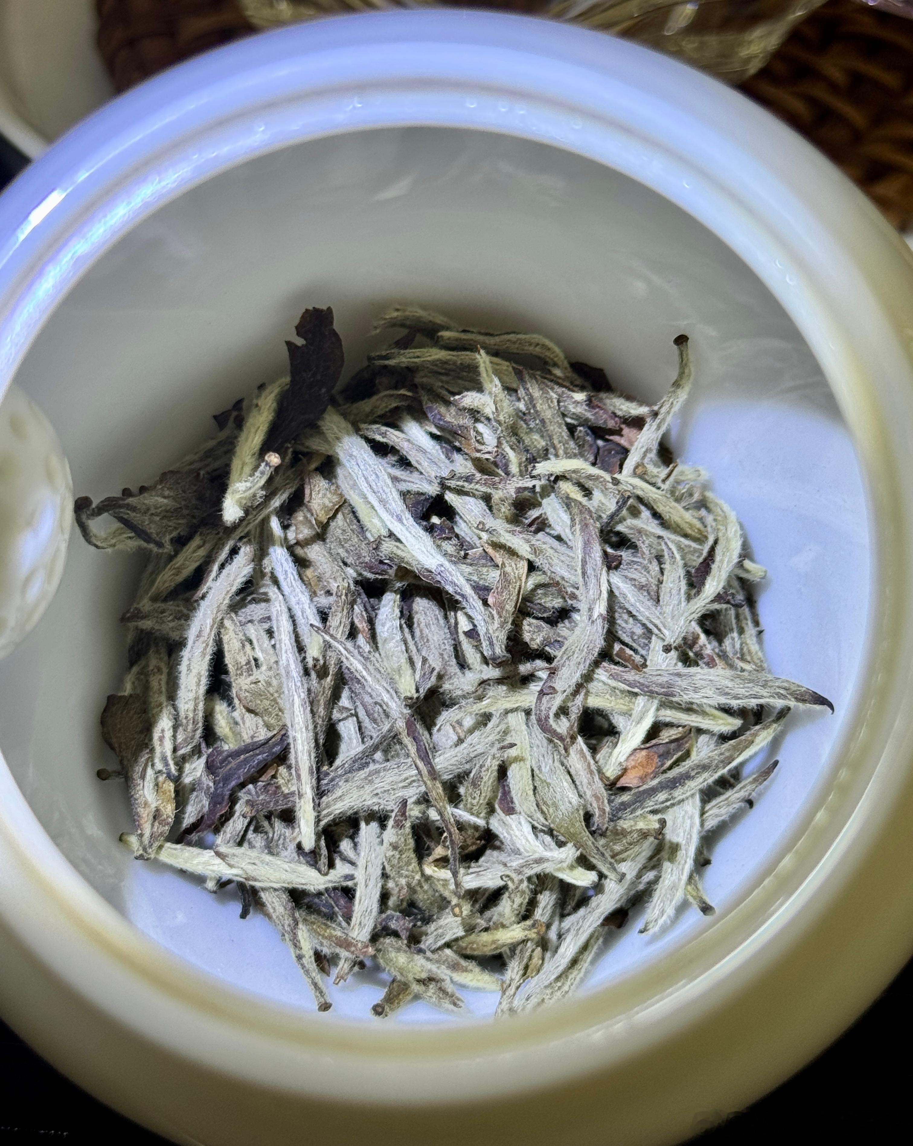 茶哥来了知道妹夫做了手术，还专门包了个红包🧧来，太有心了，幸福啊，我们家的家庭