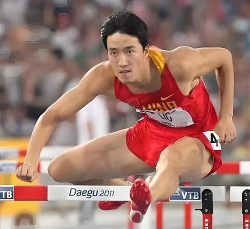 我非常难以理解为什么有些国人那么热衷于嘲讽自己民族，跪舔西方的一切。即便我这样一