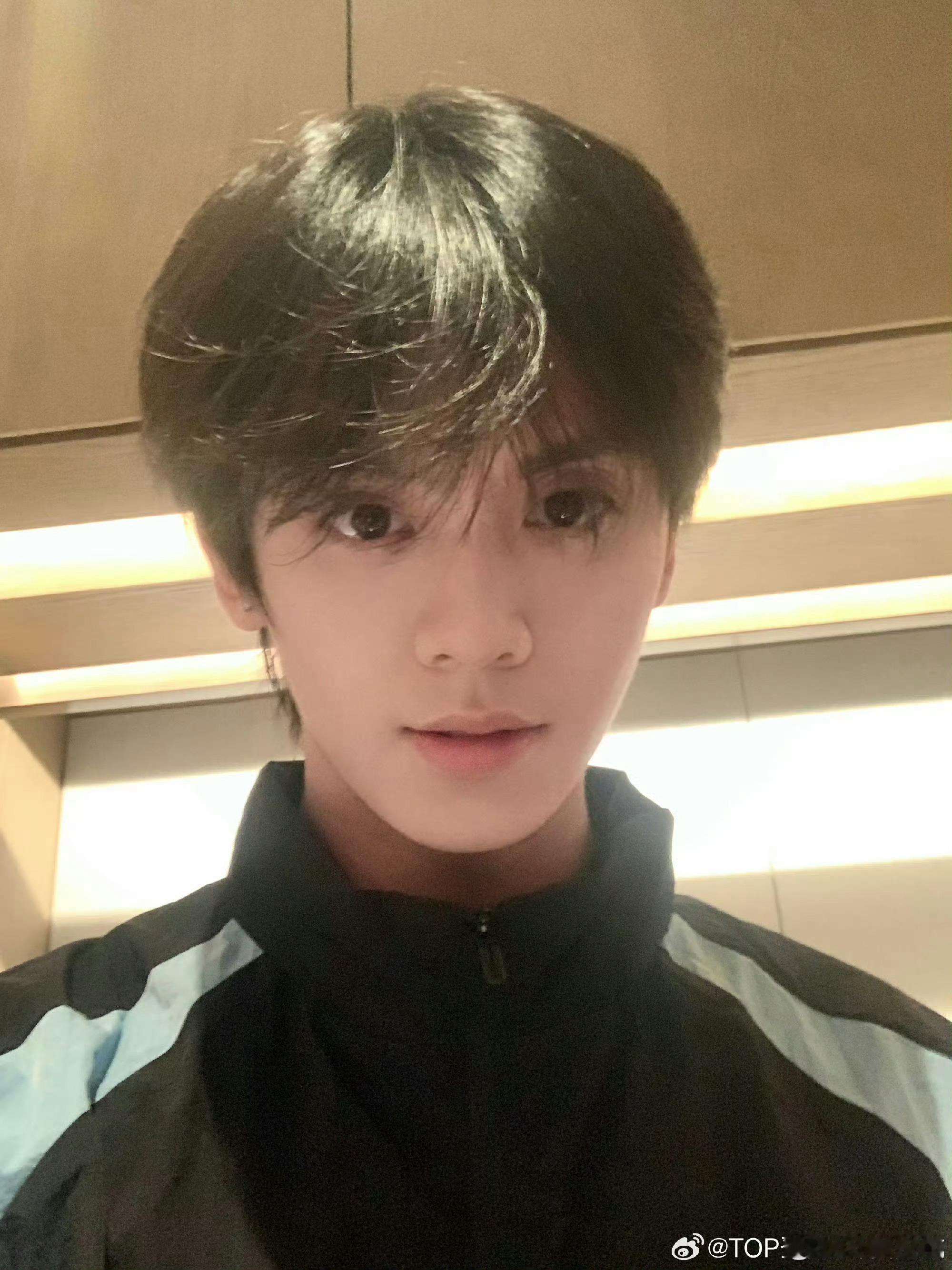 左航最后一天彩排 认真对待最后一日彩排，每一份努力都化作舞台底气，期待左航的现场