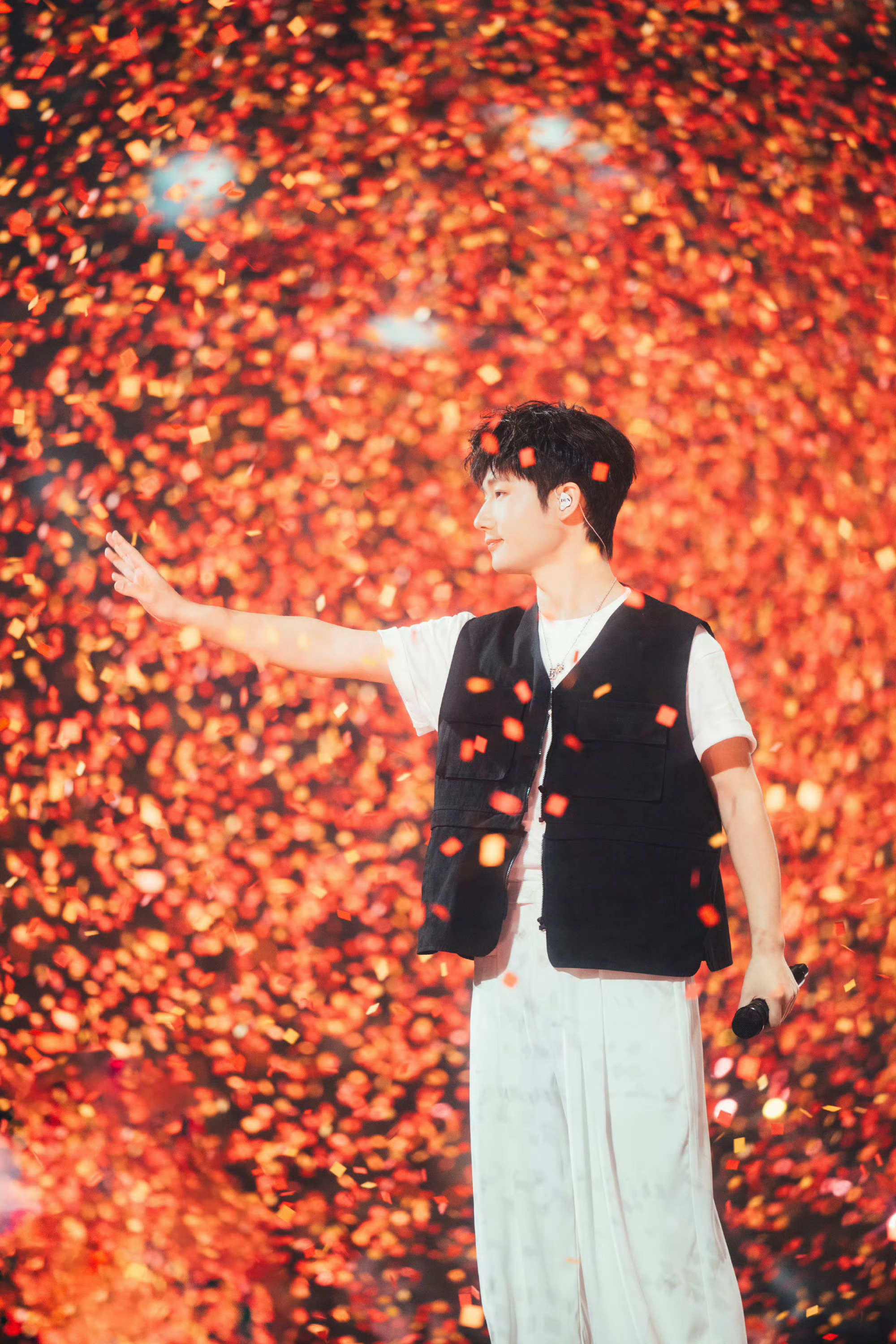 蒋敦豪加盟湖南卫视跨年  今年有蒋敦豪陪我们跨年，又能看到大哥的舞台了，期待期待