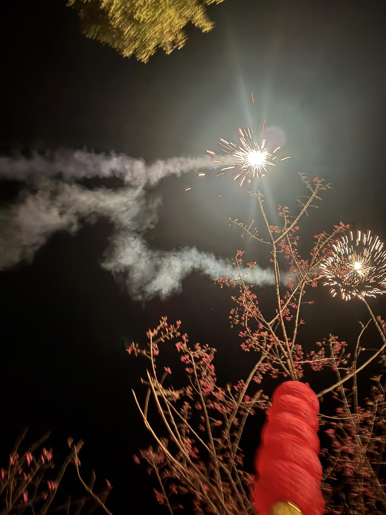 欲大成之创业者都是“神经病”，
只有神经病才会始终相信:
自己会赚上一亿，甚至几