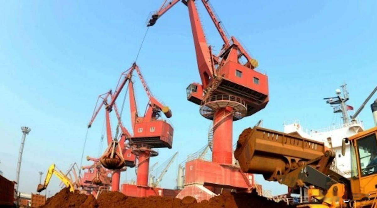 消失的稀土：日本政局的一场豪赌
商务部有所行动，日本企业开始心慌。稀土出口管制已