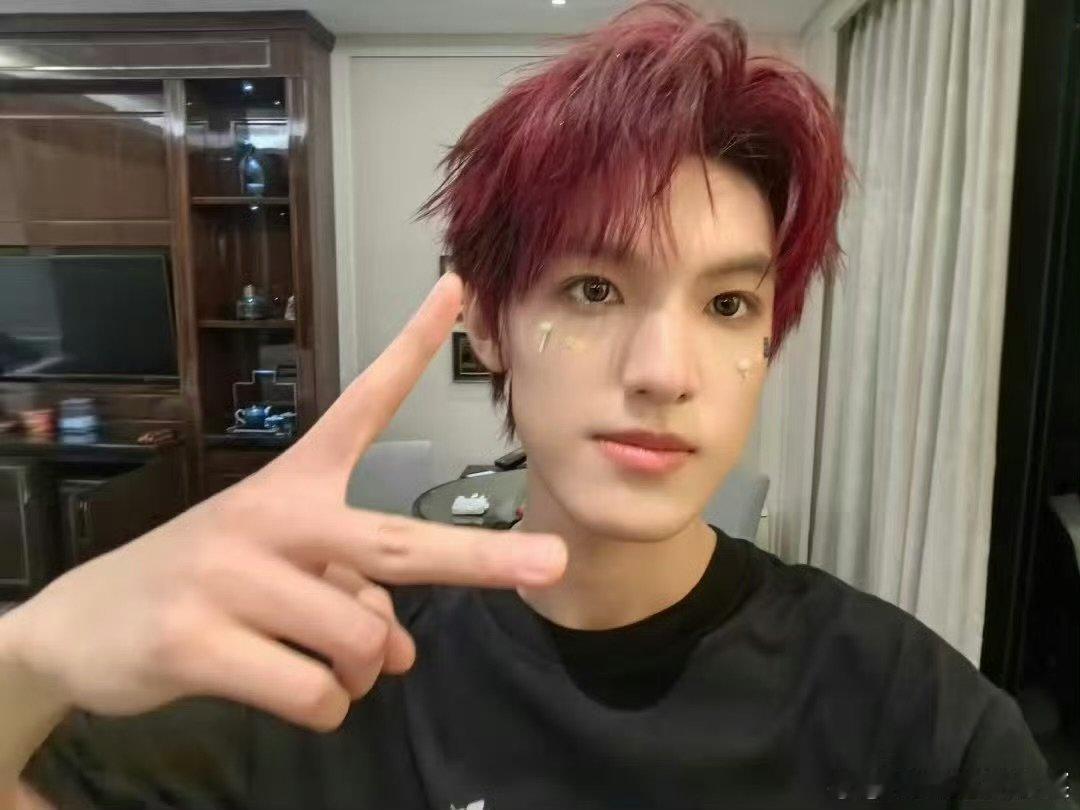 张泽禹[超话]张泽禹录制你好星期六你好星期六 敲重点！9月9日好六街有约，张泽禹