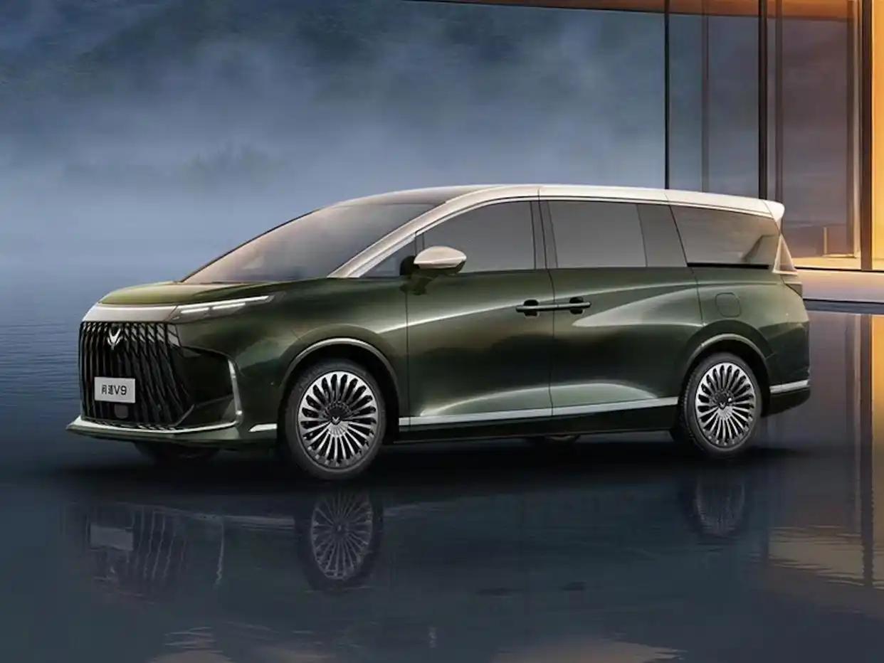 近日，懂车之道快讯，极狐问道V9将于二季度上市，新车基于北极星架构打造，采用增程