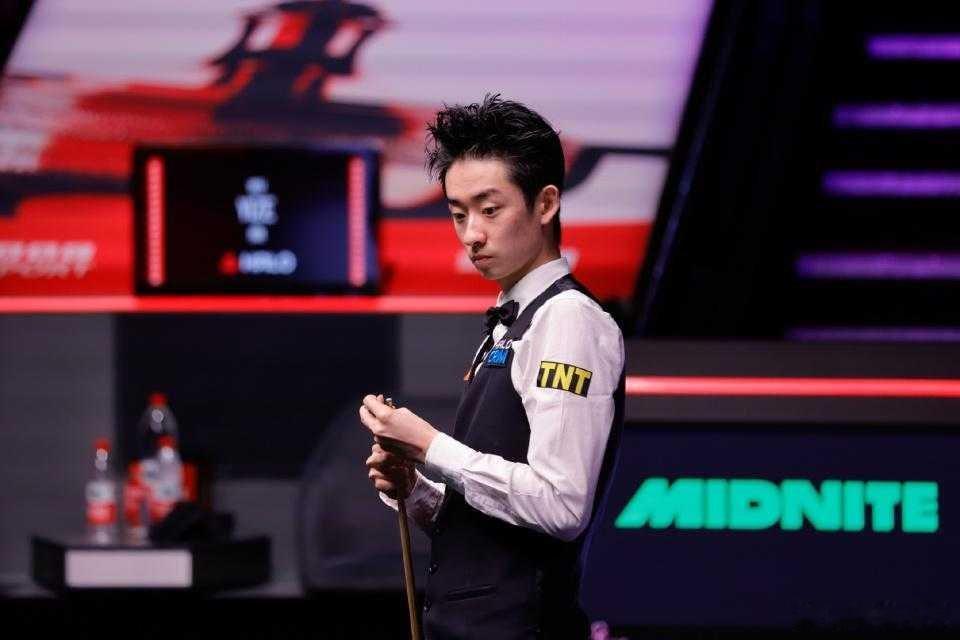 吴宜泽夺世锦赛冠军 励志！吴宜泽夺冠获50万镑奖金，承诺为父母买房，双亲15年倾