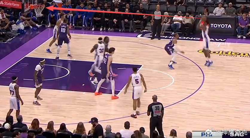 爆砍32+4生涯最强一战！解析爱德华兹进攻表现马恩乔三核缺席，乌布雷也无法出战。