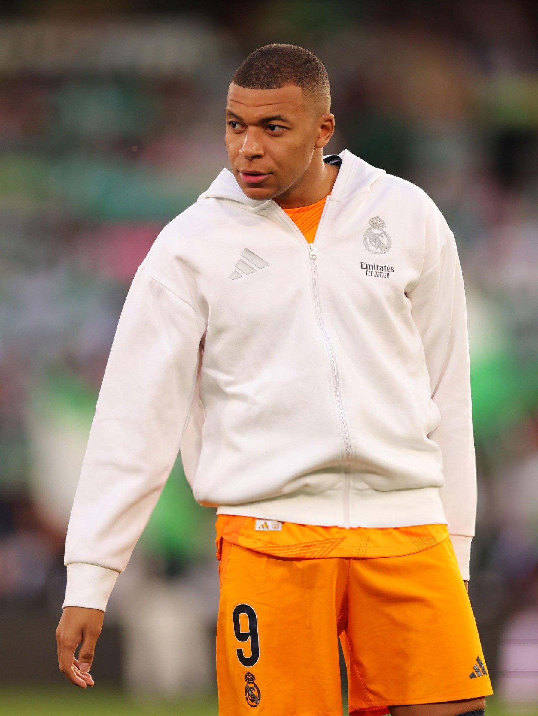 姆巴佩[超话]  🌨️ 