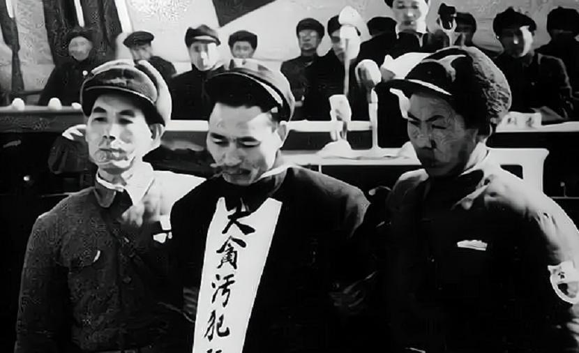 1952年刘青山与张子善贪污案结束，揭发者李克才身份曝光后，他最终的人生结局如何