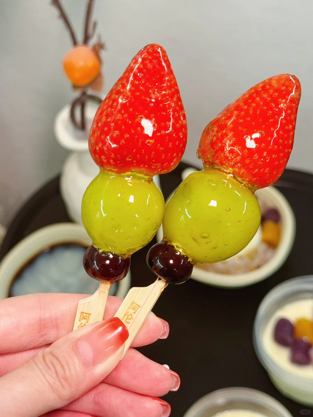 今日甜份，逛街吃甜品会开心哦～