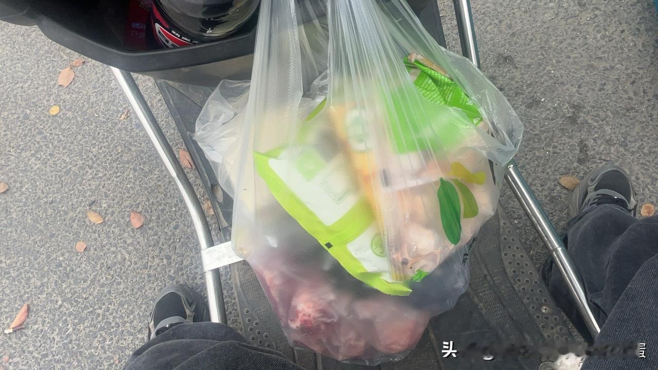 最美好的一天，永远是今天。昨天已如过眼云烟，明天还像缥缈迷雾，只有当下握在手中。