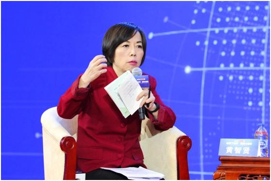 情绪失控！名嘴黄智贤骂网军″以后生孩子没X眼″，网友吐槽“过去的黄智贤打脸现在的