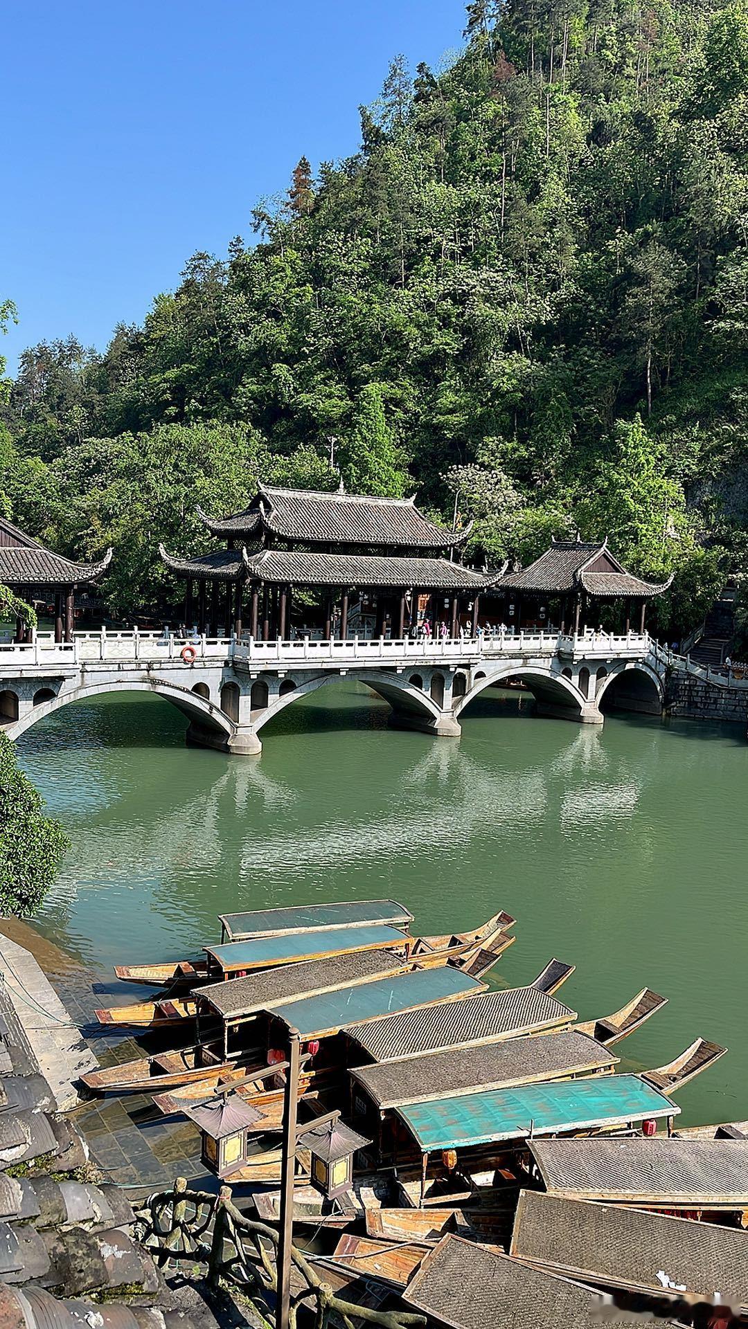一条plog告别四月以湘西之行结束四月！图为凤凰古城-雾桥 湘西·沱江