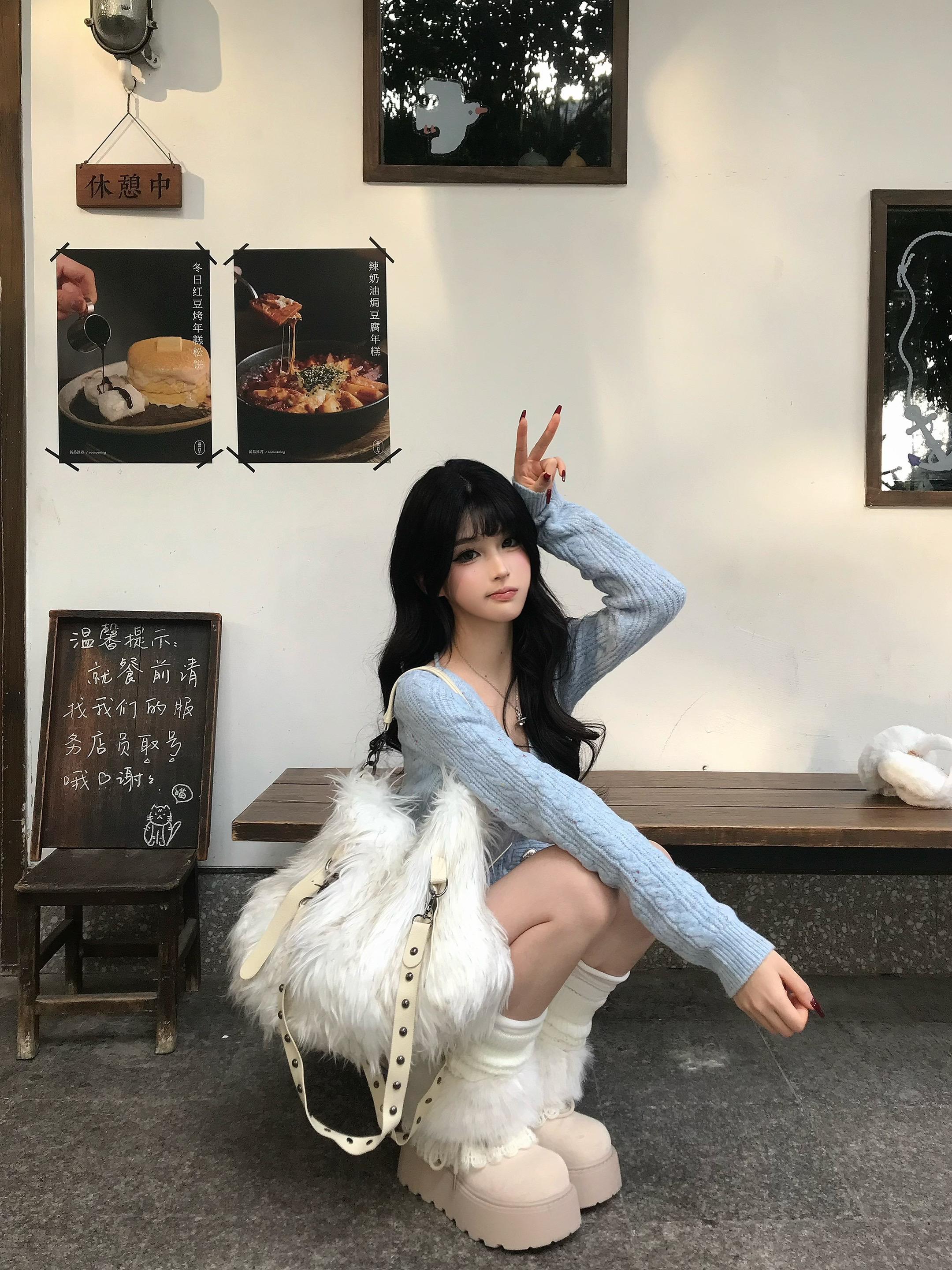我再也不要跟地球人谈恋爱了 他们只会踩着我的真心 然后补上一句pardon me