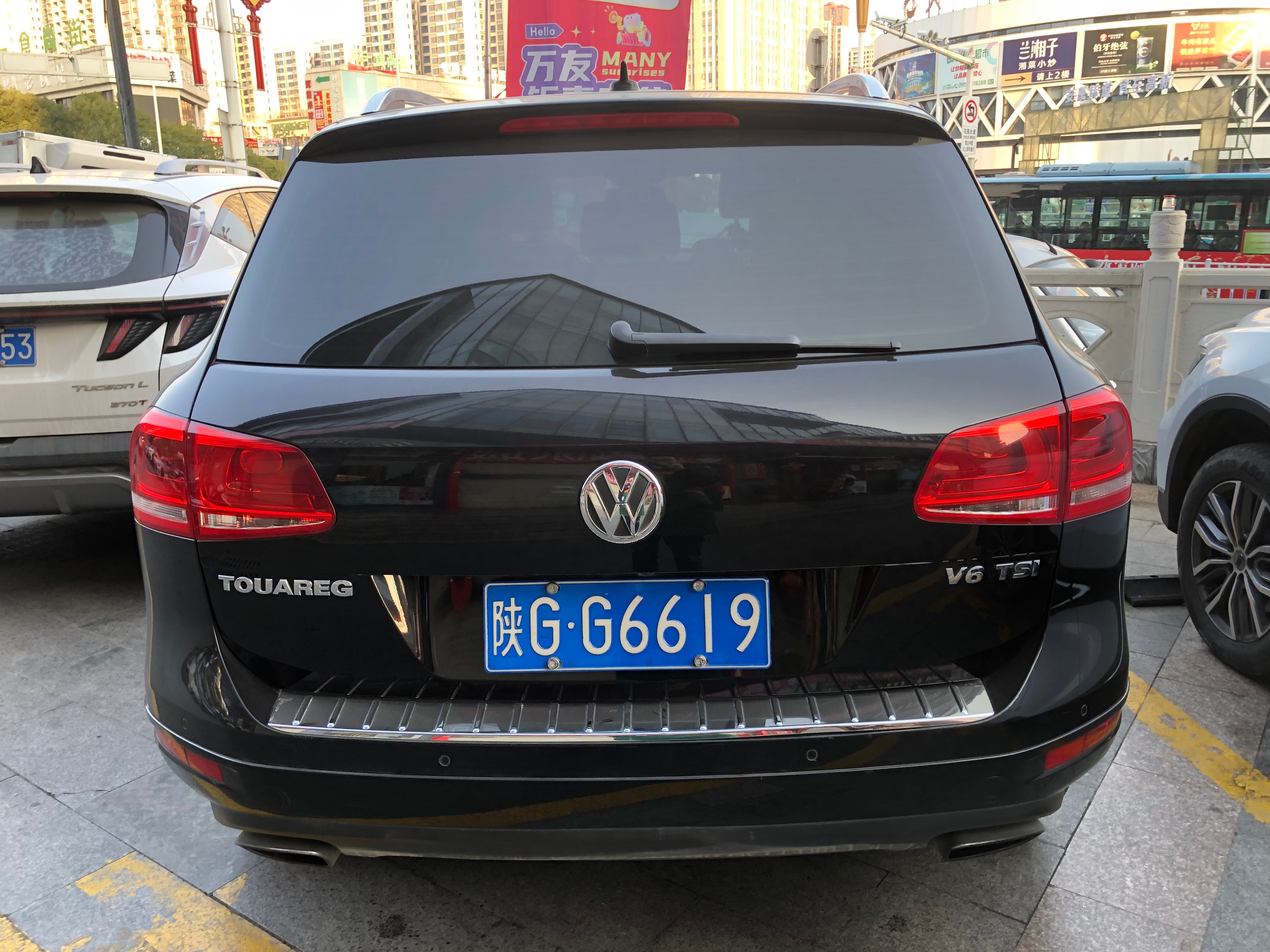 全球车牌 陕GG6619大众途锐 安康·好声音KTV(喜马拉雅店)