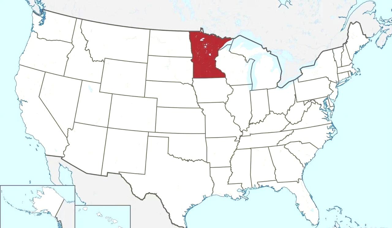 因DHS职员击毙女司机事件，明州爆发大规模示威活动。
特朗普抨击明州警方非但不保