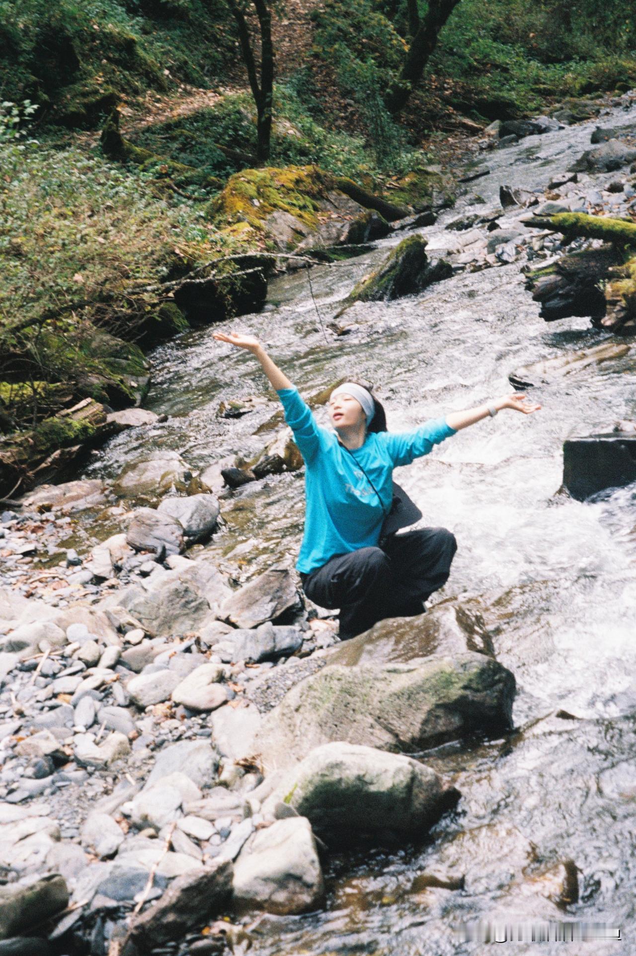 李嘉鑫分享图片