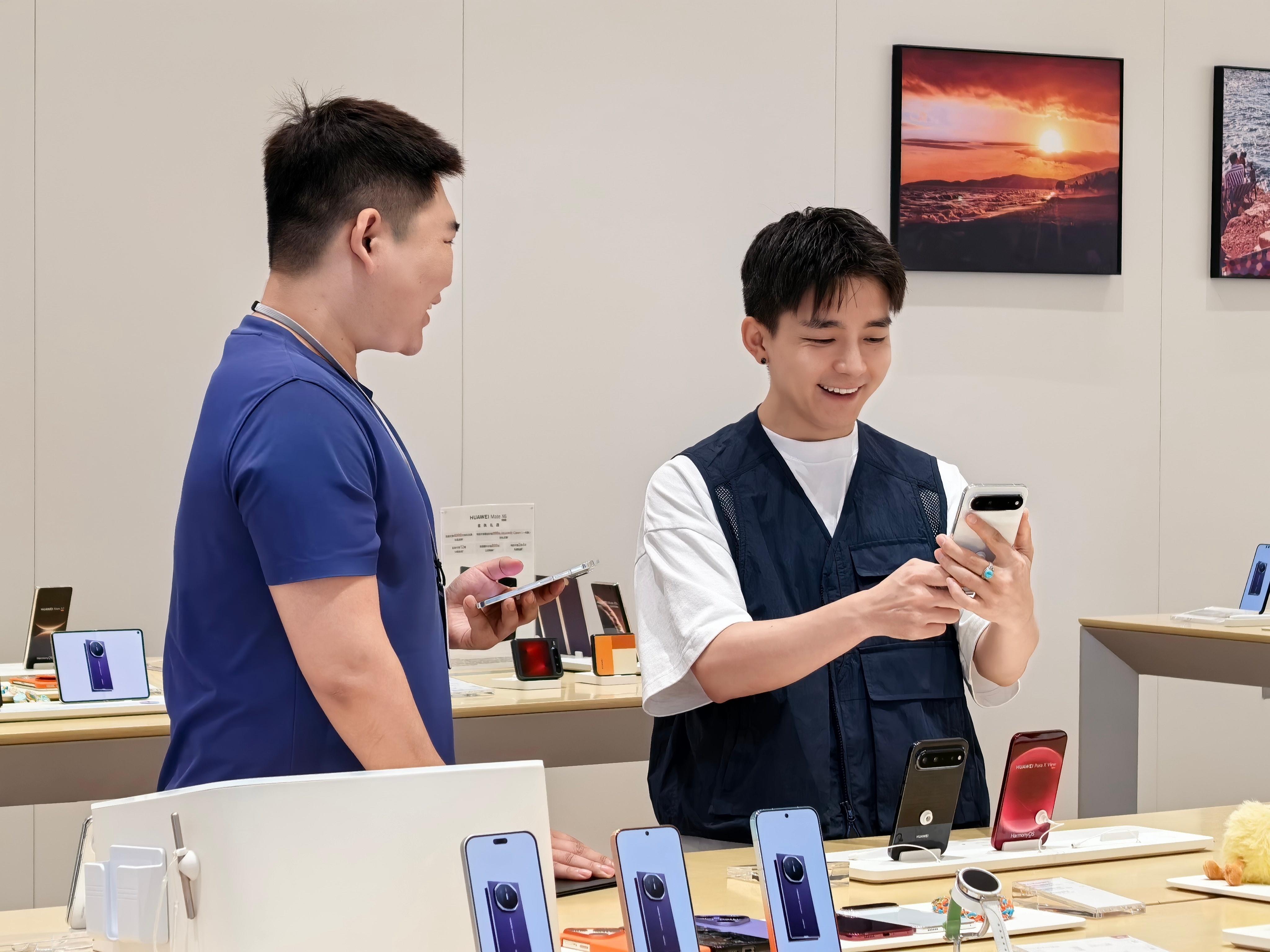 华为阔直板开售爆单 说实话一点儿也不意外。本来在大家都在涨价的情况下，华为Pur