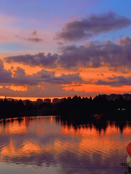 9.5live实况！昆明的世纪晚霞杀疯了！！！