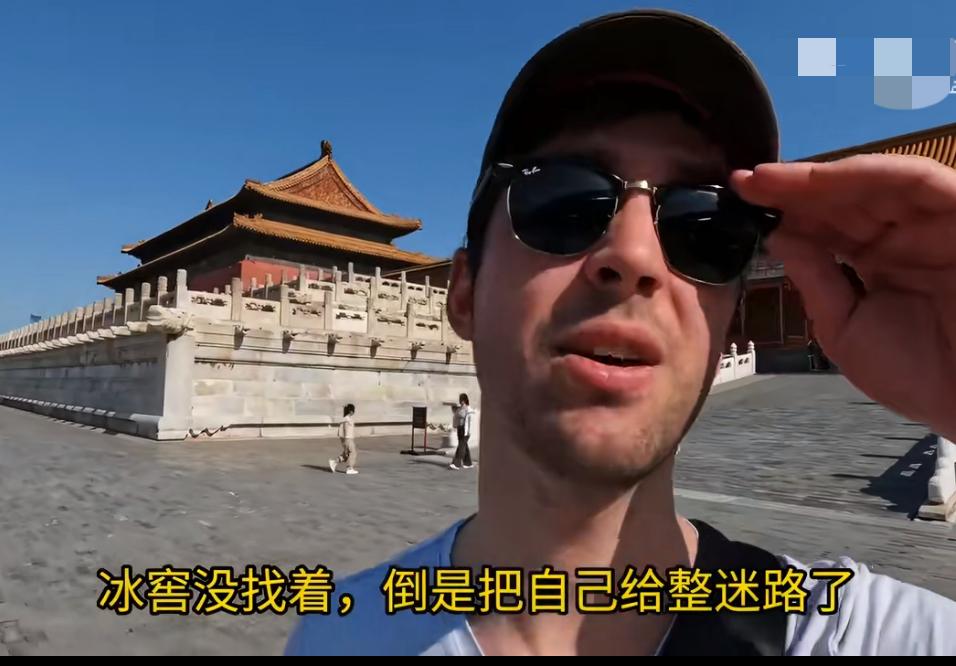 荷兰博主：在韩国玩半个月，不如去故宫半天，去了韩国宫殿才知道，视频都是骗人的，还