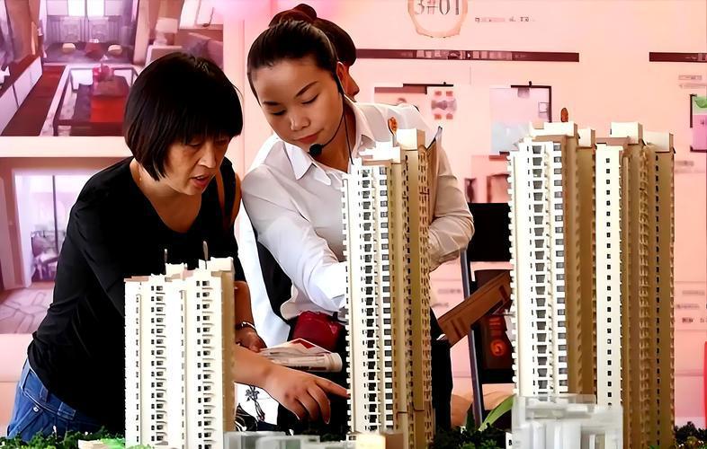 现在网上有个说法很火：如果房价跌到3000块一平，会怎样？
 
那个画面确实太美