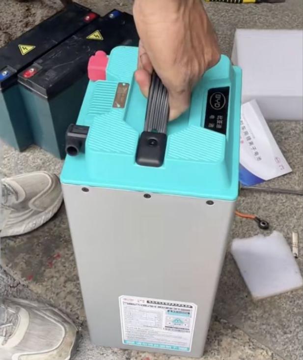 比亚迪两轮车专用锂电池，续航到底算什么水平？在行业中处于中上游顶尖水平，属于长续