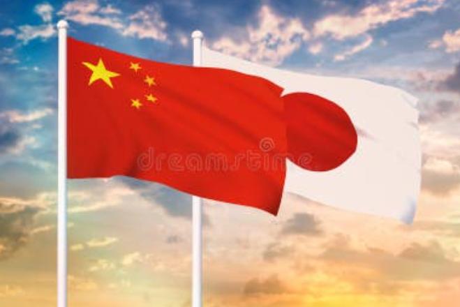 别再傻傻觉得中日博弈里日本是以卵击石！大家真的看懂日本的盘算吗？如今频繁在涉华议