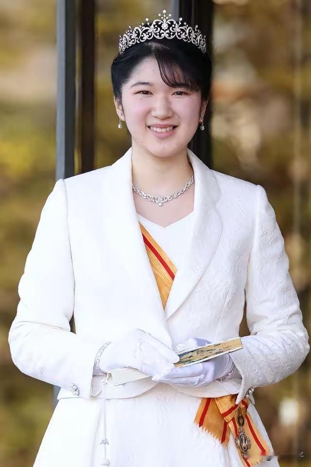 窝窝头？倭倭头！
日王、日本皇帝，这是绝大部分国家对日本君主的称呼。只有我们，称