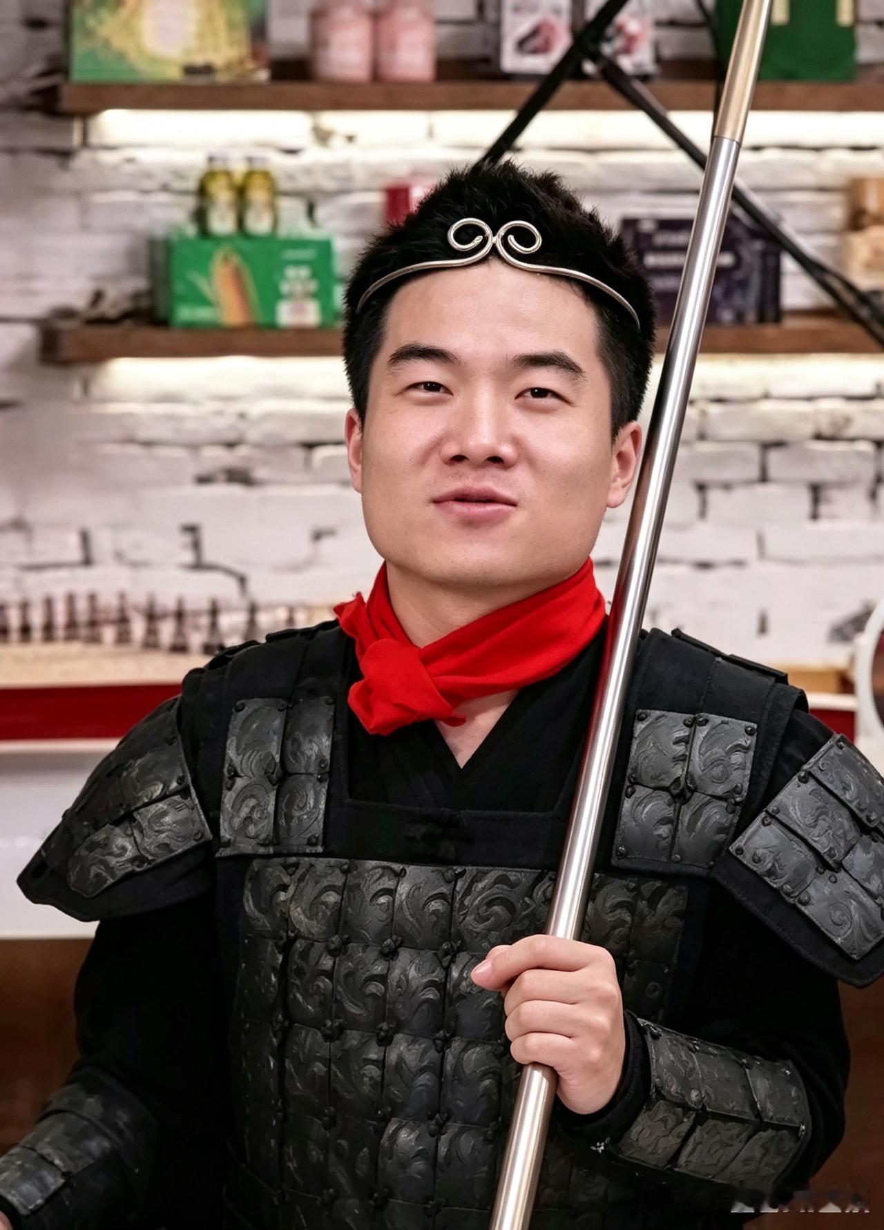 董宇辉，何德何能采访周星驰？一般人真请不动他！兰芝春序官宣：7月29日晚八点周星