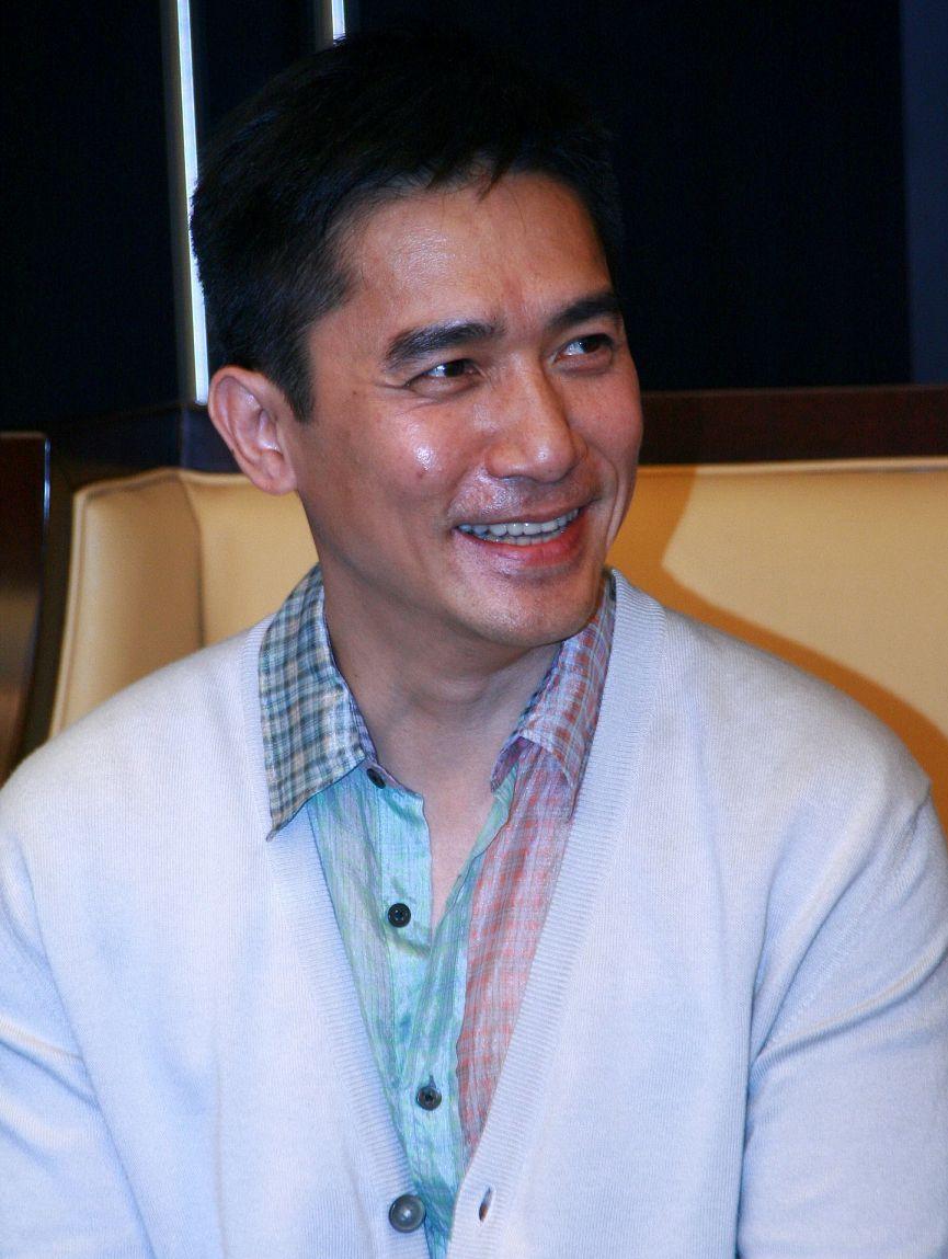 说起梁朝伟，大家都知道他是影帝级别的人物，出演的电影部部经典，备受瞩目。但你知道
