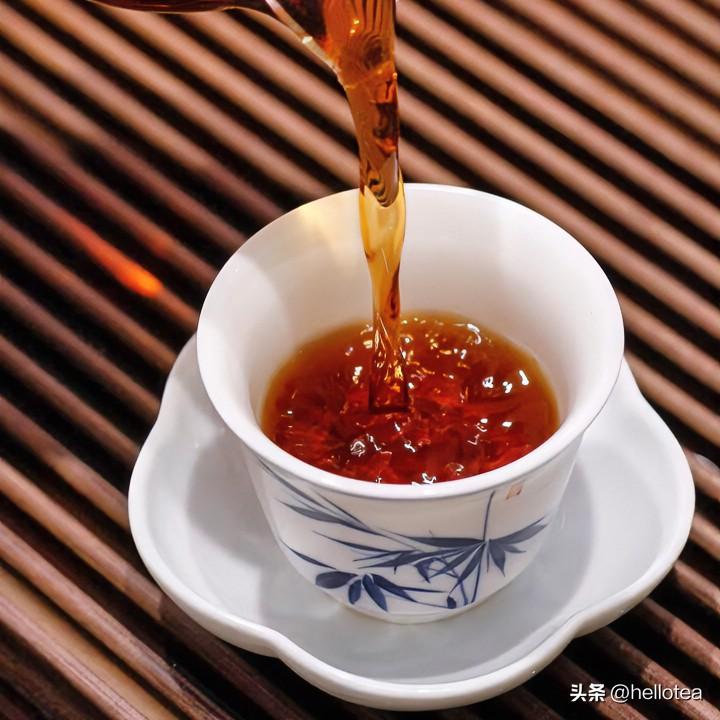 普洱茶要放几年才好喝?

真正的好茶，从来不是单一的味道。若只是香，未免轻浮；若