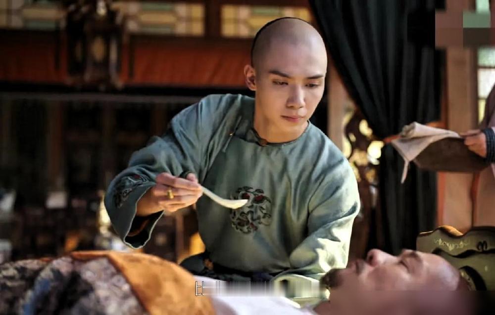 《大生意人》

不仅李钦懵圈了，

就连古平原也懵圈了，

他们俩谁都没猜到，原