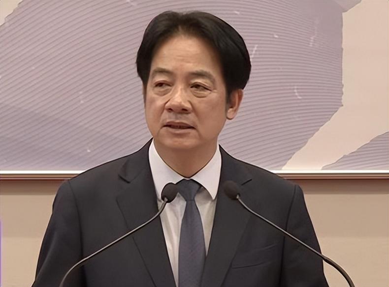 赖清德终于低头了。郑丽文喊话：“放台湾人一条生路！”
 
2026年3月，他亲口