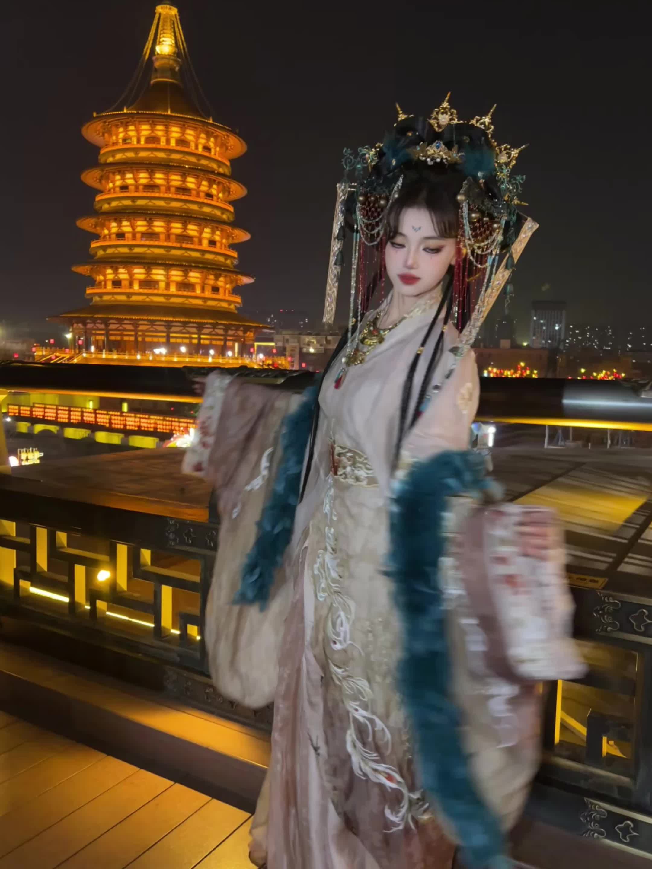 “用什么吻你一千岁”