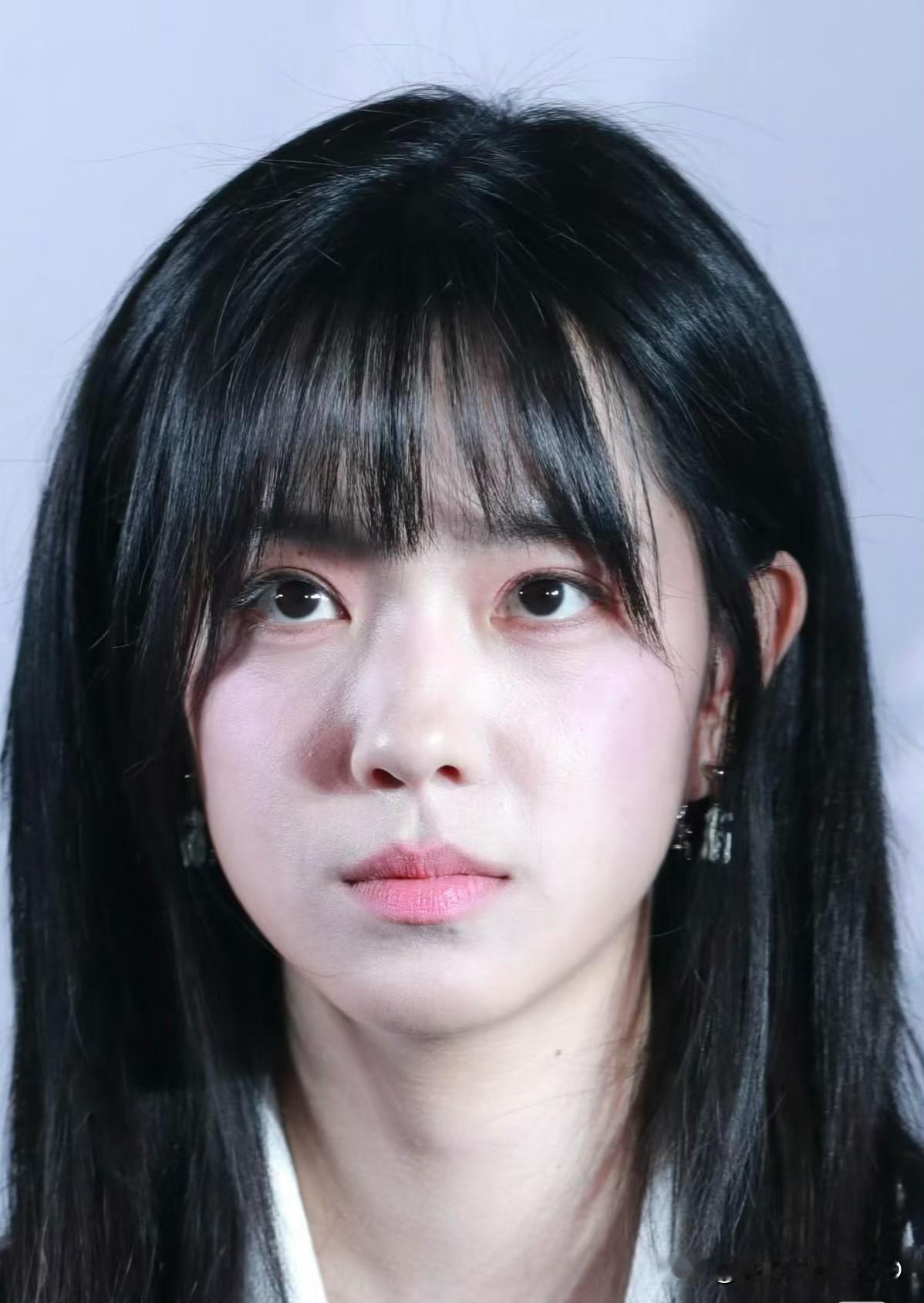 庄达菲懵懂清纯的气息，太美了