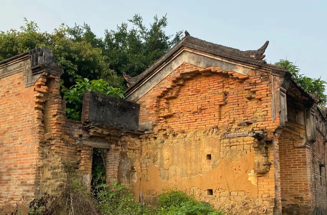 设立转移支付目的实现区域协调发展、缩小区域经济发展差距。四川、重庆现在经济已经不