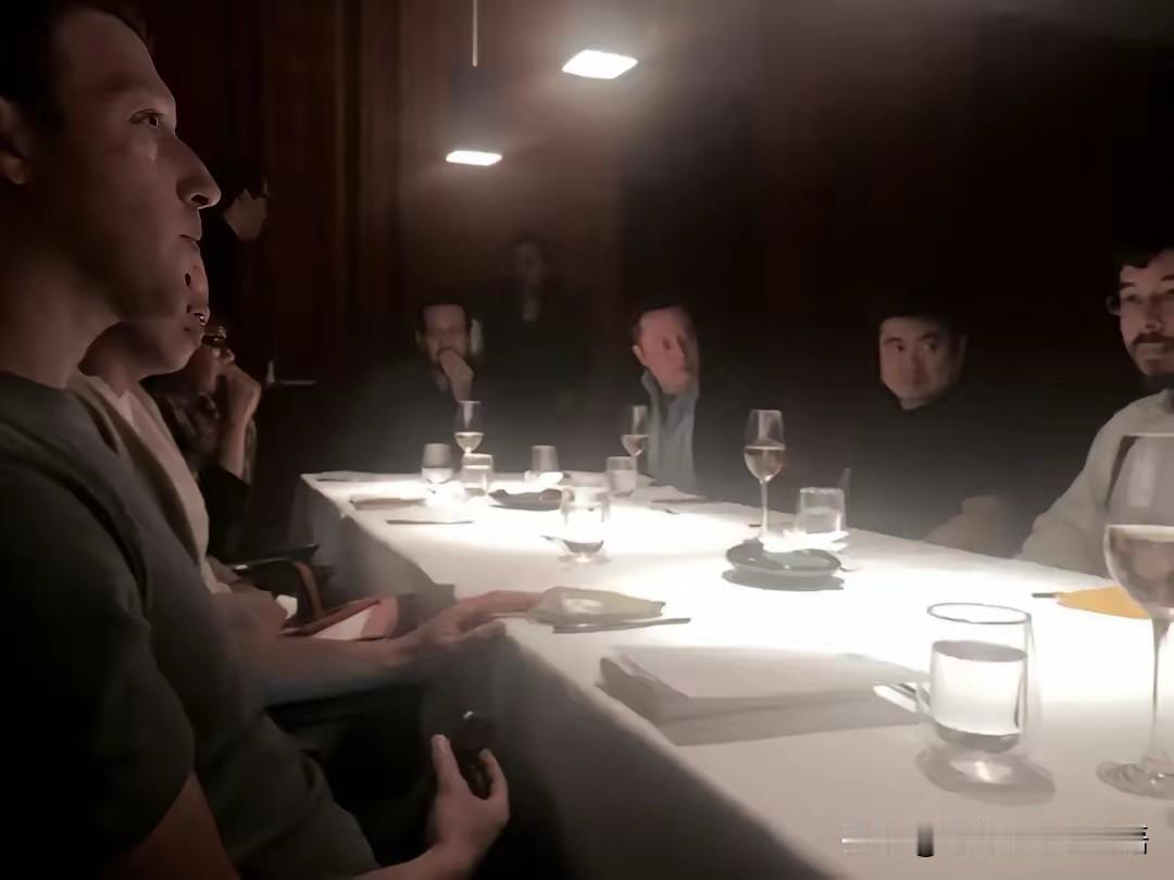 全世界最有钱的人，集聚在一个岛上，没有为了发财致富！他们对钱已经没有了兴趣，对于