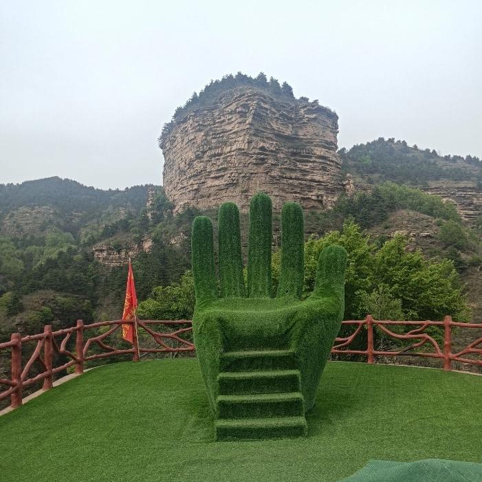 夫妻相处有六戒：
一戒，不要在外人面前争吵；
二戒，不要在儿女面前争吵；
三戒，