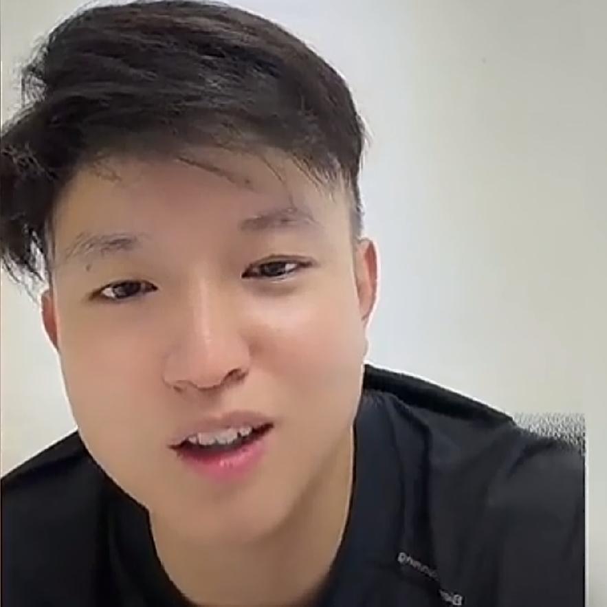 小松和秋秋在河口生宝宝，二姐和二姐夫先是去医院看了一次宝宝，现在又到河口，小松和