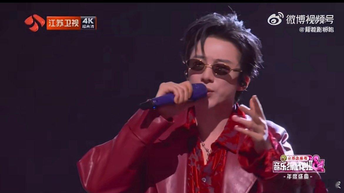 刘宇宁张峻豪合唱把你的名字念一万遍 开口就是王炸！《把你的名字念一万遍》被他俩唱