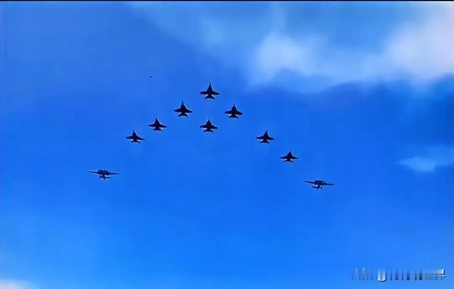 12月16日晚上的最新消息，速报全都不容错过，第二条：解放军军机绕台创新高，震慑