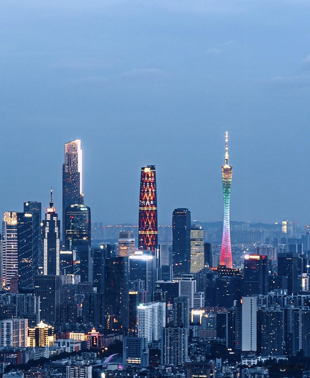 房价跌了，普通上班族该上车吗？这3点想清楚再决定，别踩坑！

首先，先问自己“是