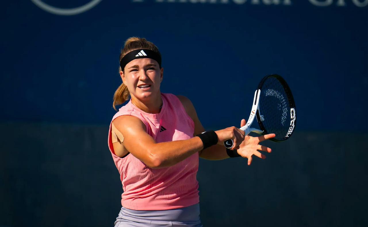 去年赛会亚军穆霍娃晋级，将战佩古拉。

WTA1000辛辛那提站，去年赛会亚军穆