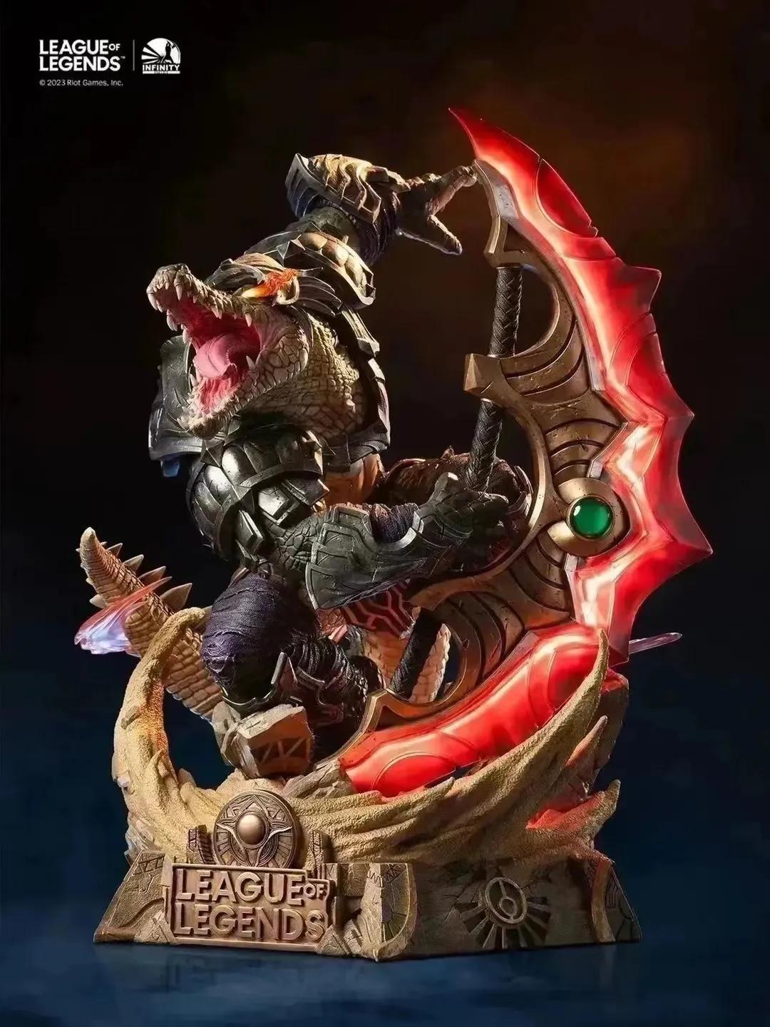 英雄联盟这一批联名雕塑和手办，看起来挺不错。