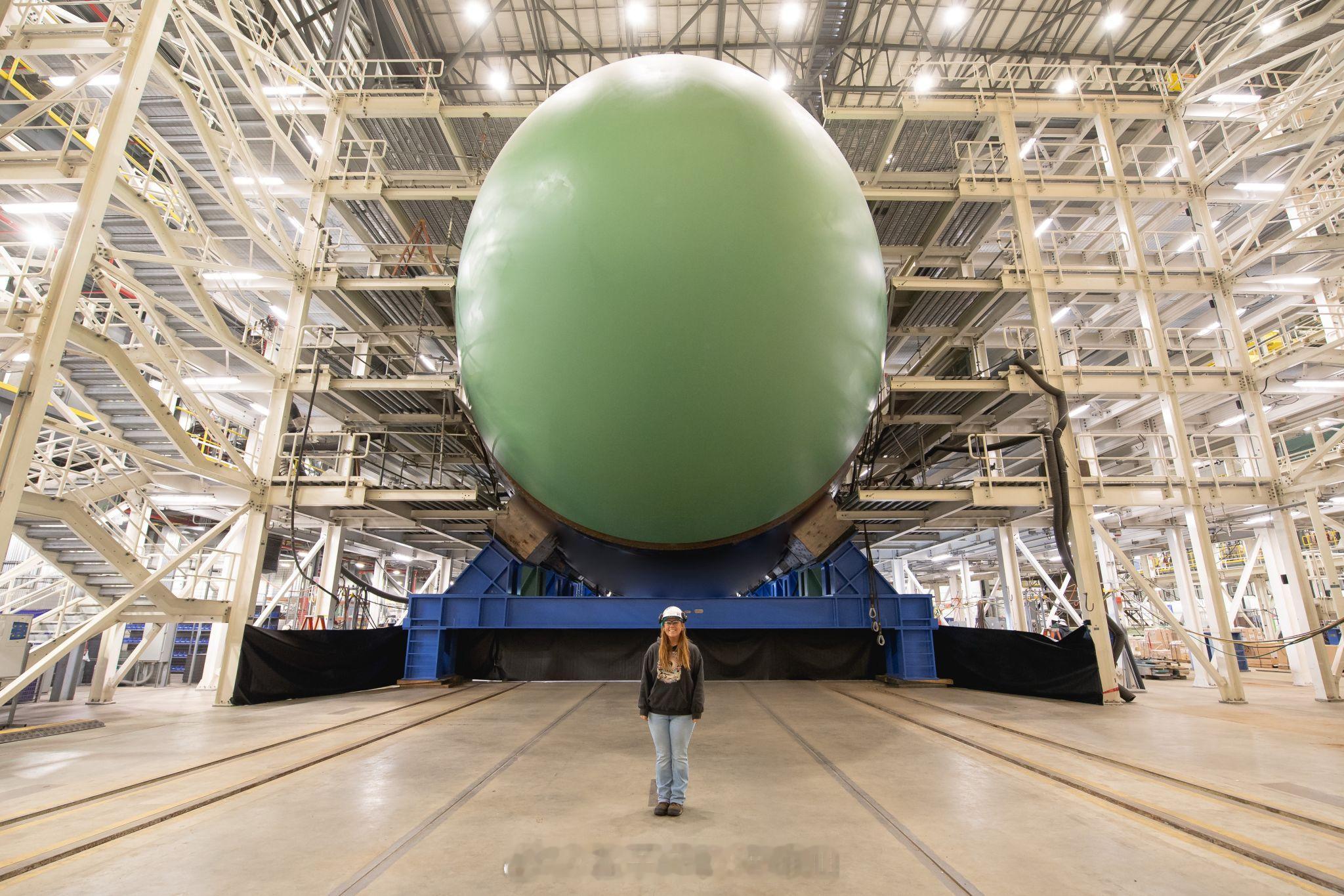 SSBN-826巨大乌鸡蛋这一块中外舰闻