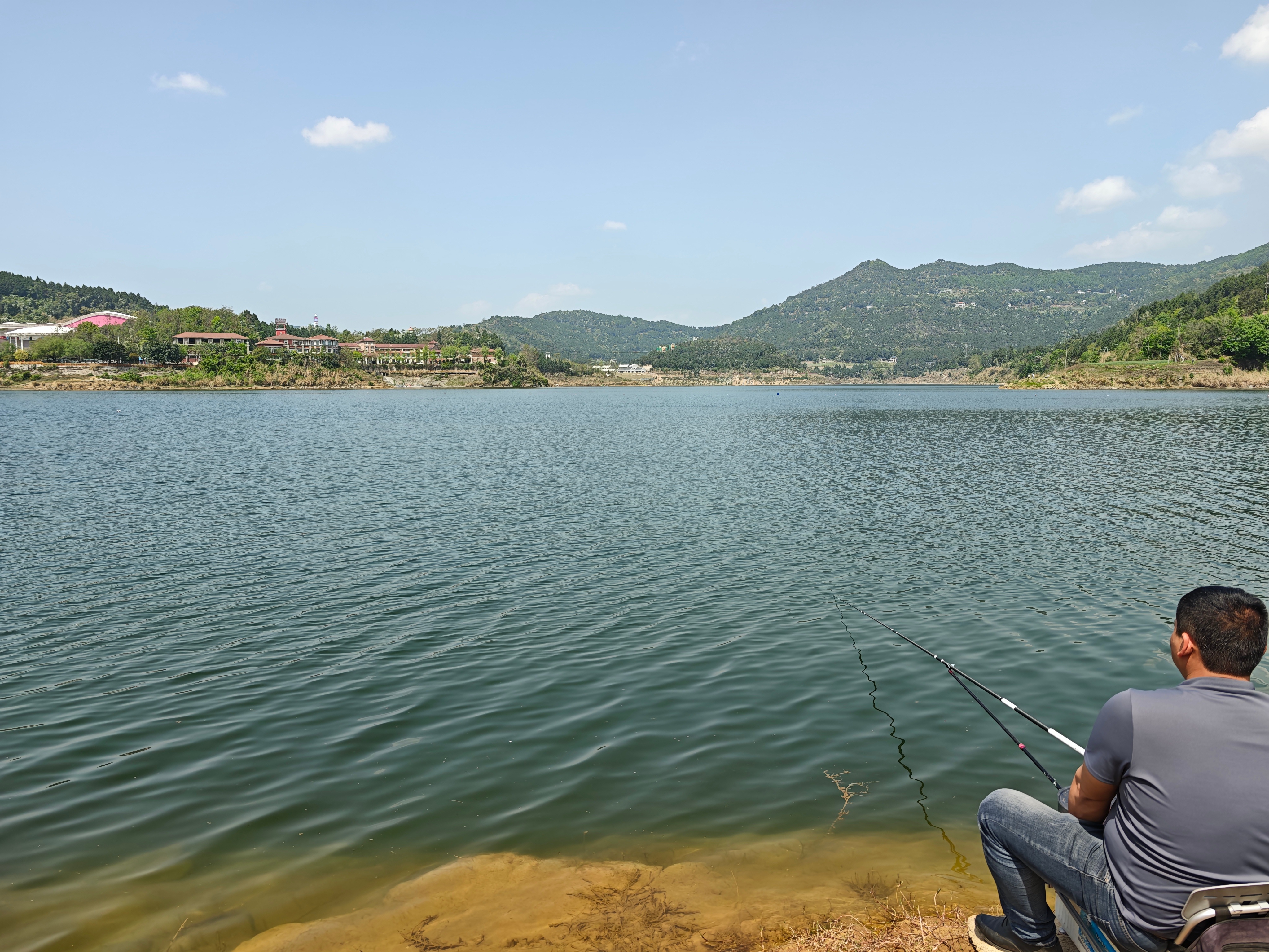 打卡钓鱼佬的圣地：升钟湖，你们听过吗？